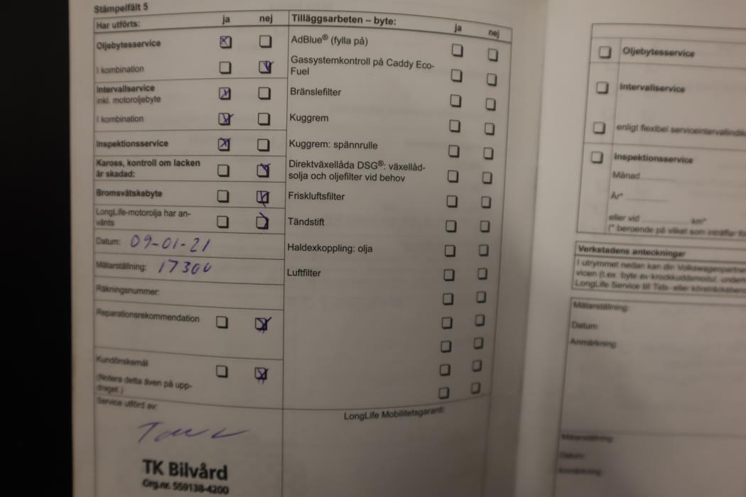 VOLKSWAGEN Amarok 2011