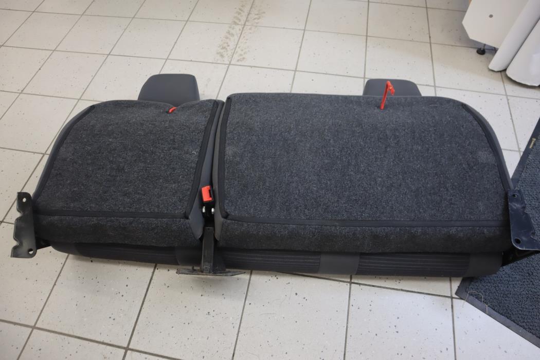 VOLKSWAGEN Amarok 2011