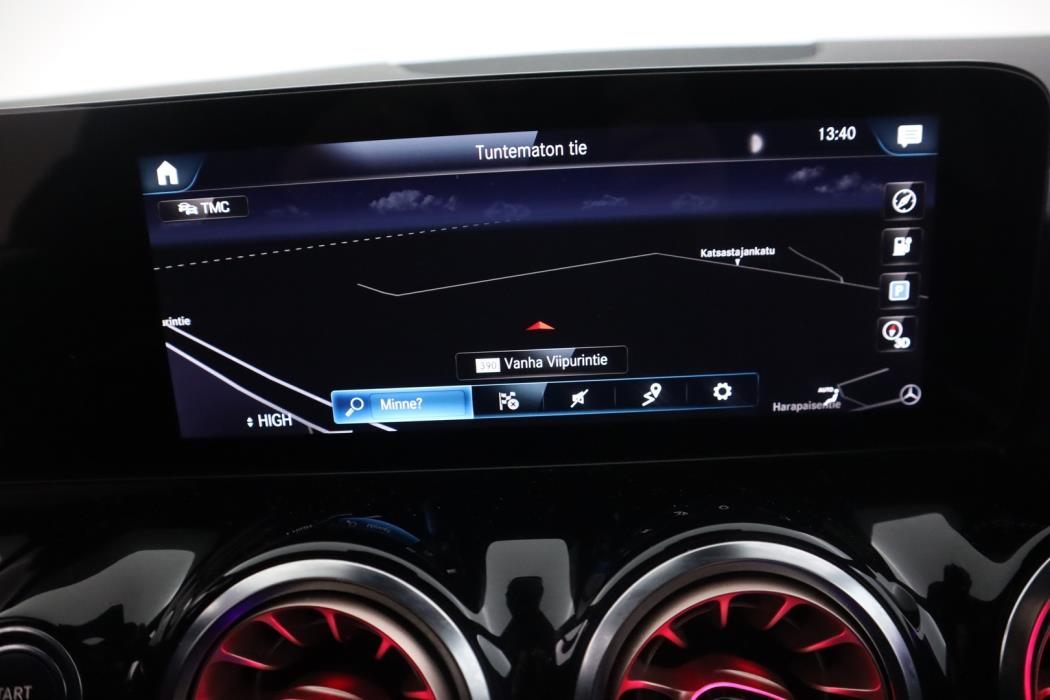 MERCEDES-BENZ EQA 2023