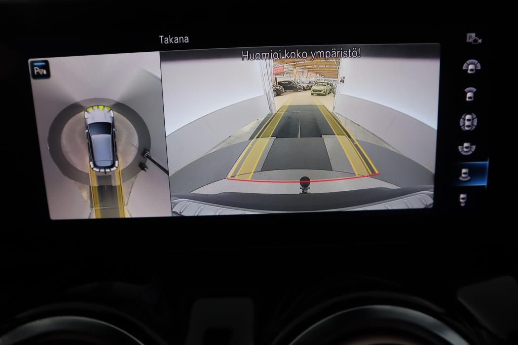 MERCEDES-BENZ EQA 2023