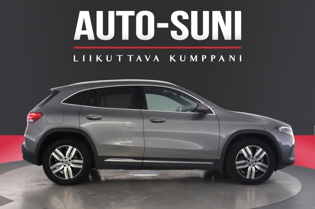 MERCEDES-BENZ EQA 2023