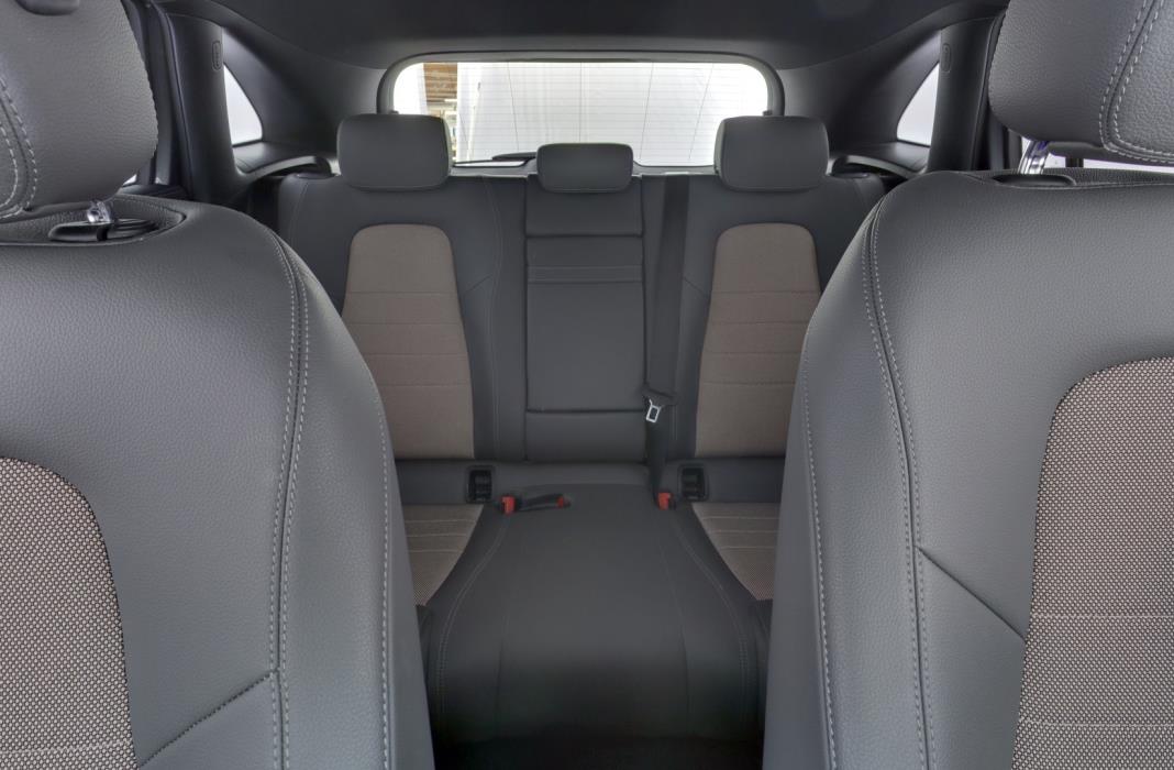 MERCEDES-BENZ EQA 2023