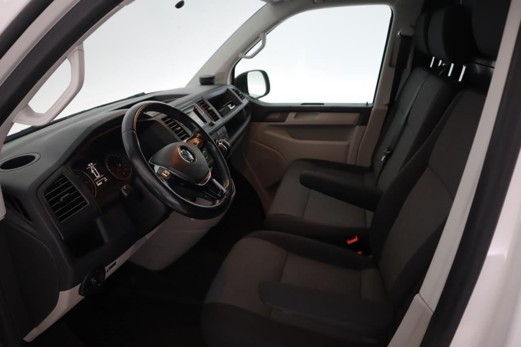 VOLKSWAGEN Transporter 2016