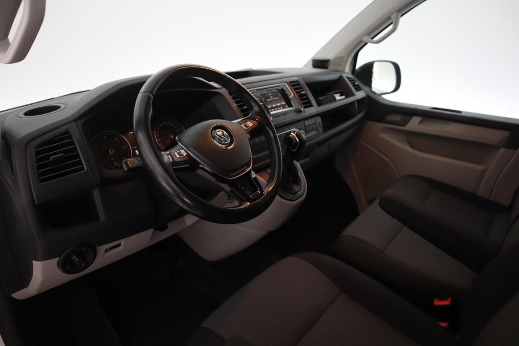 VOLKSWAGEN Transporter 2016