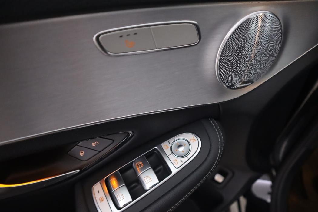 MERCEDES-BENZ C 2021