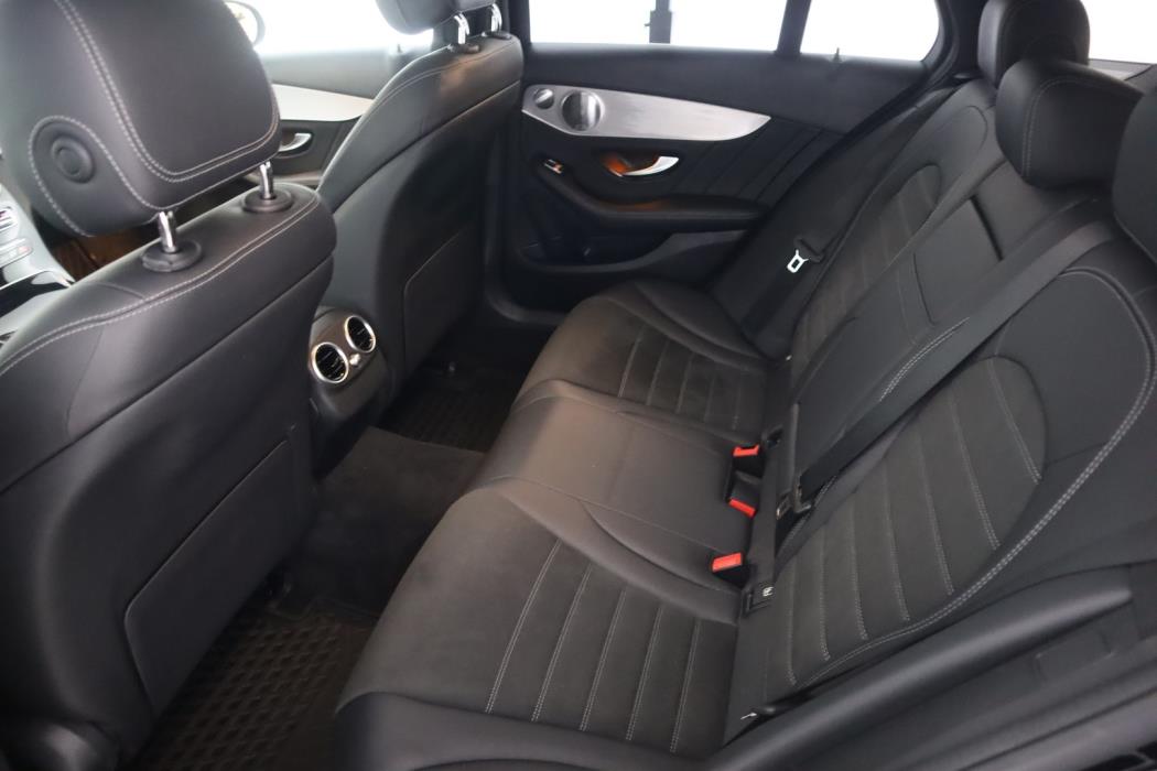 MERCEDES-BENZ C 2021