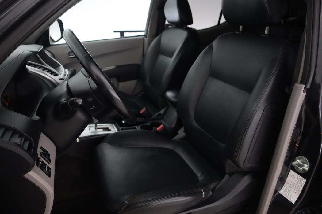 MITSUBISHI L200 2011