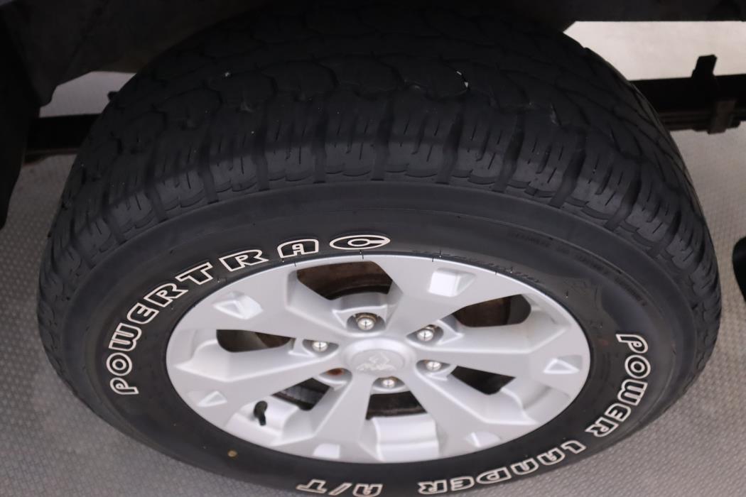 MITSUBISHI L200 2011