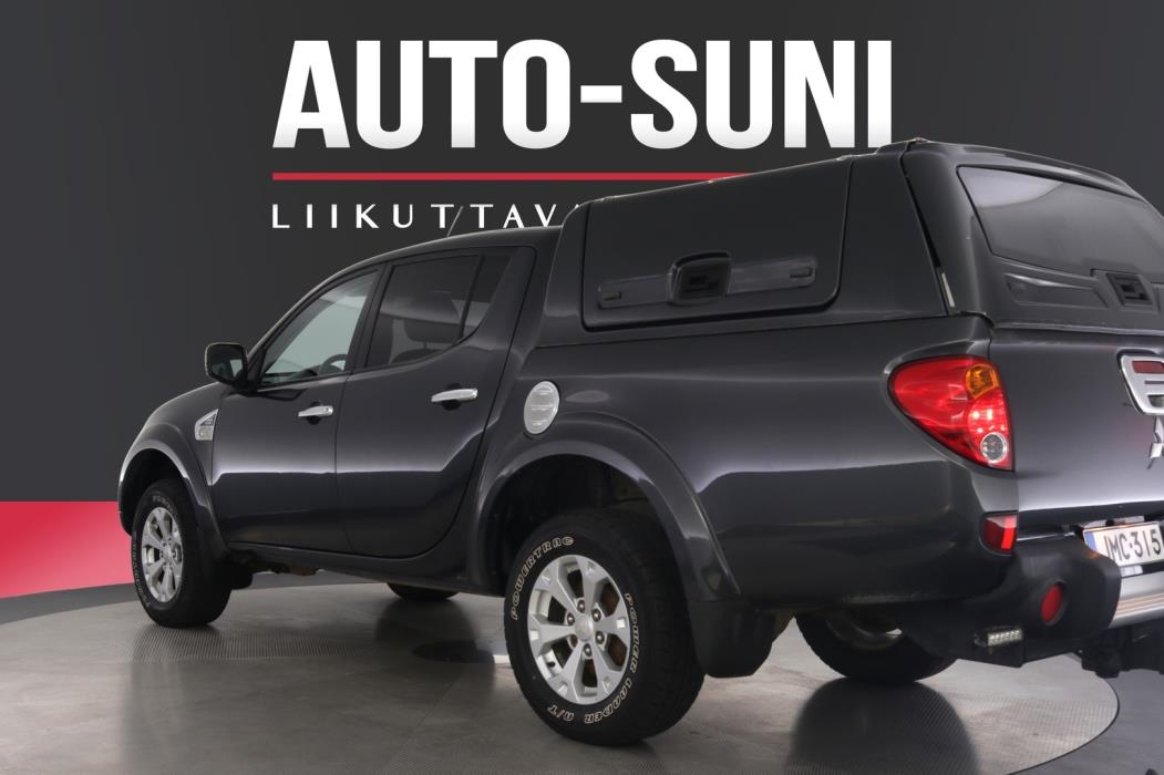 MITSUBISHI L200 2011