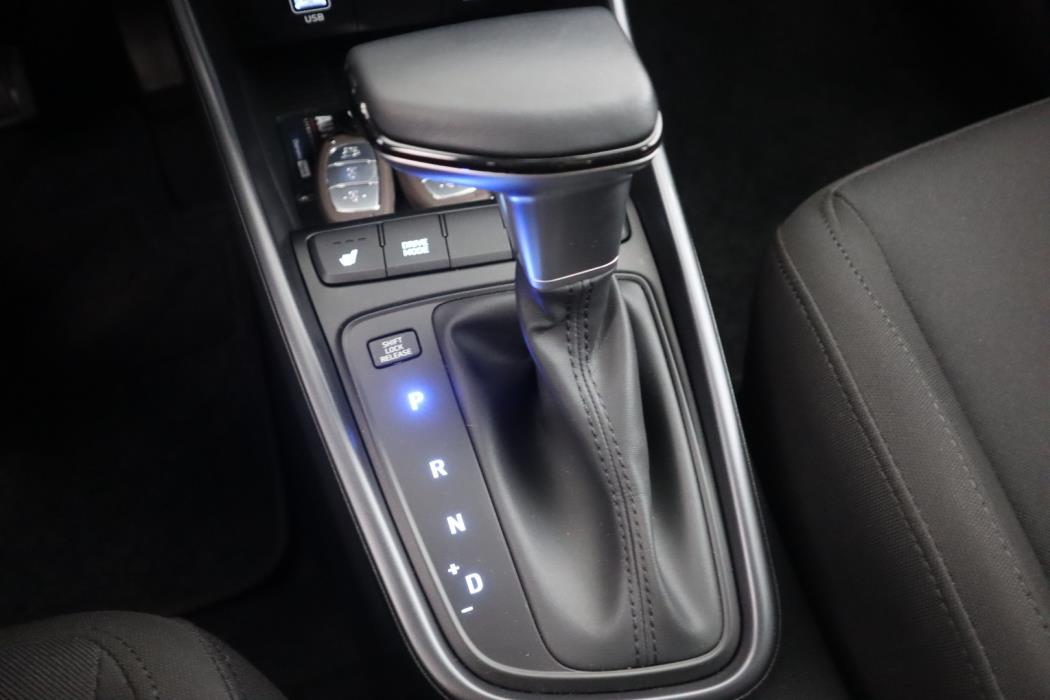 HYUNDAI i20 Hatchback 2025