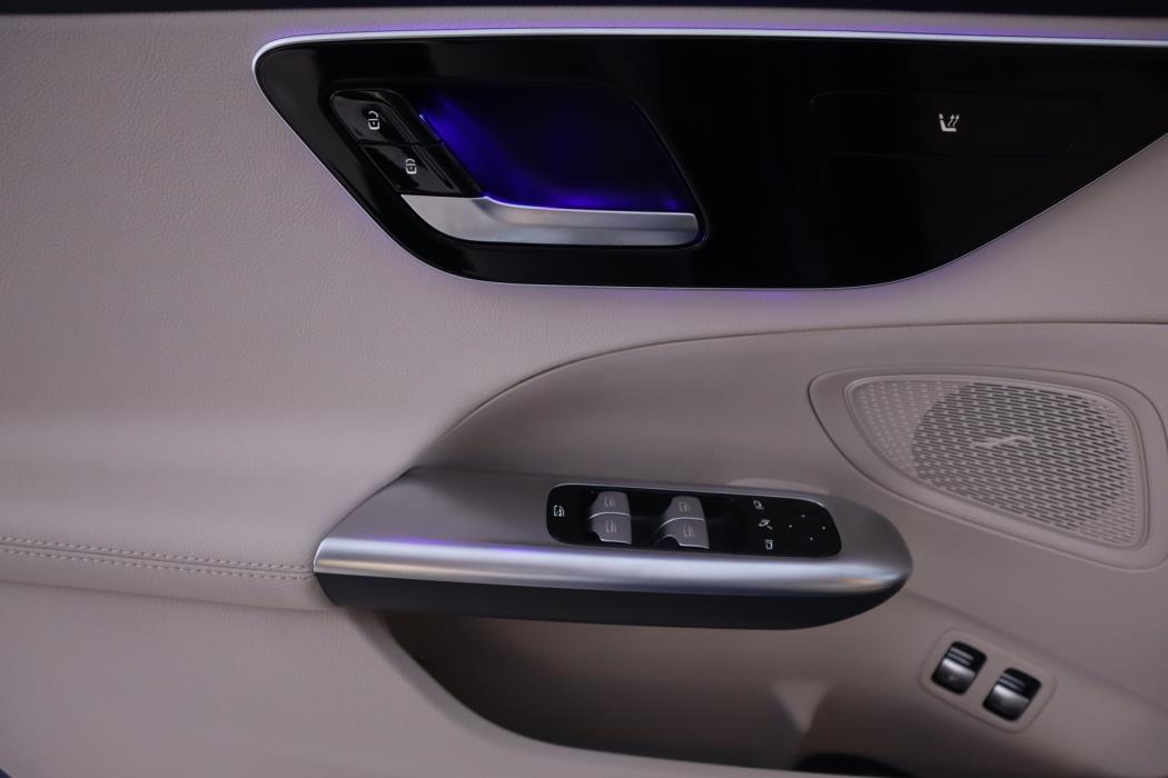 MERCEDES-BENZ C 2026