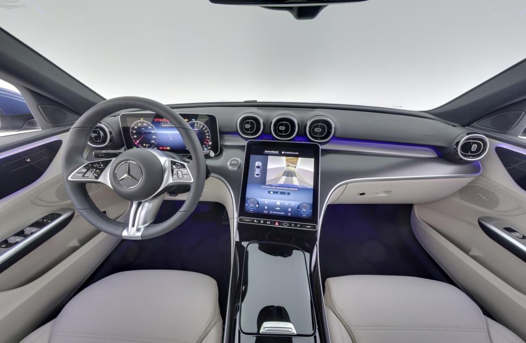 MERCEDES-BENZ C 2026