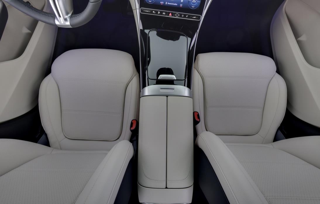 MERCEDES-BENZ C 2026