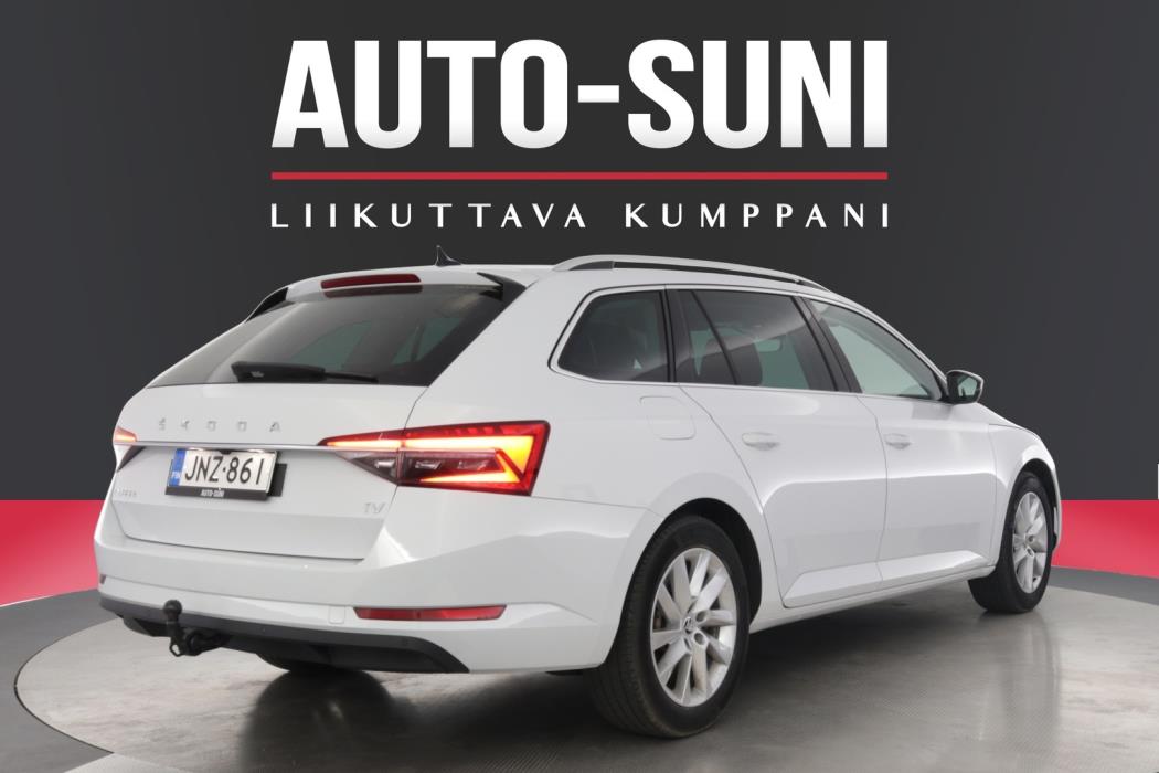 SKODA Superb 2023