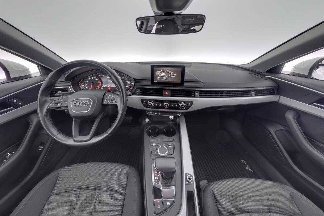 AUDI A4 2017