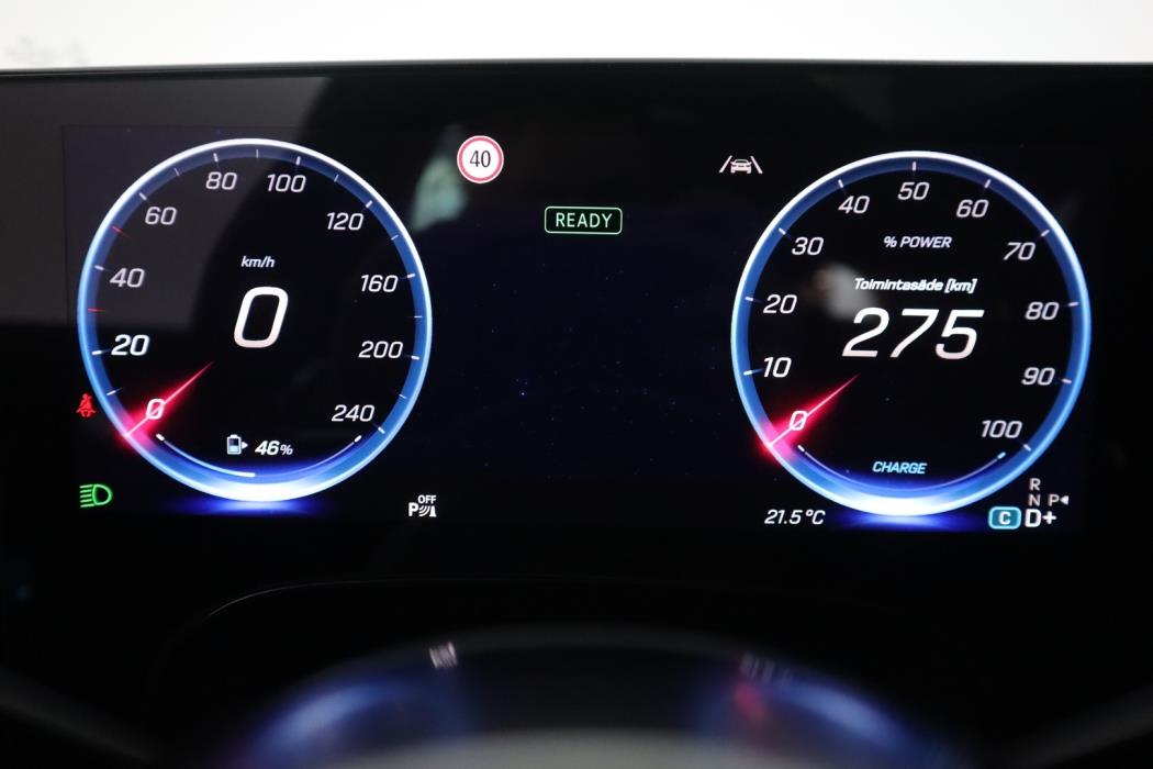 MERCEDES-BENZ GLB 2026