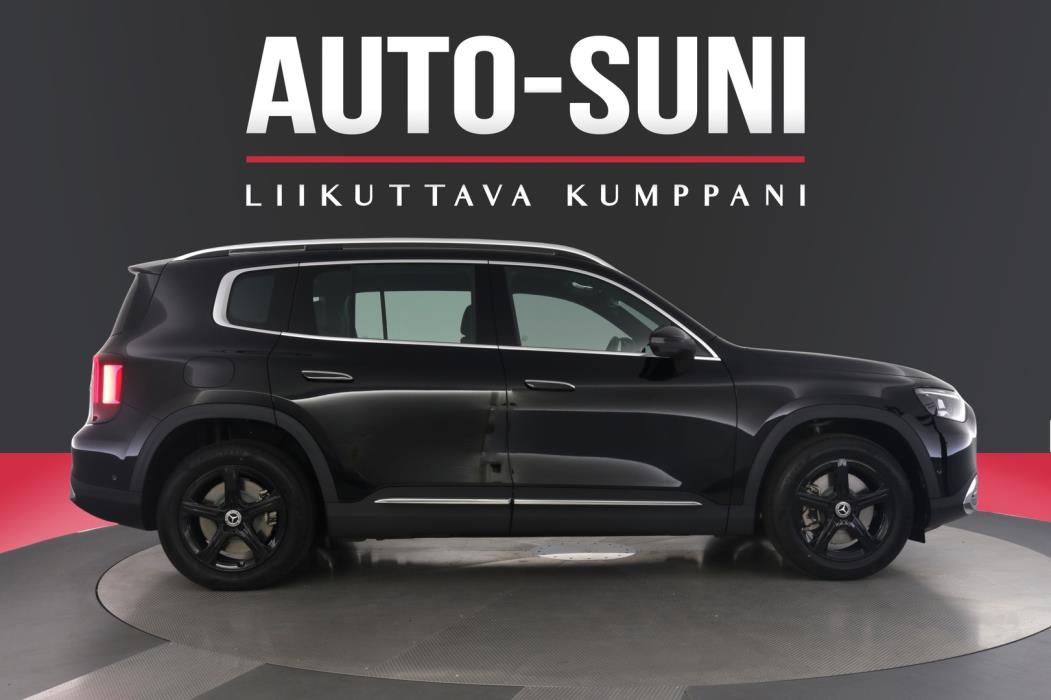 MERCEDES-BENZ GLB 2026