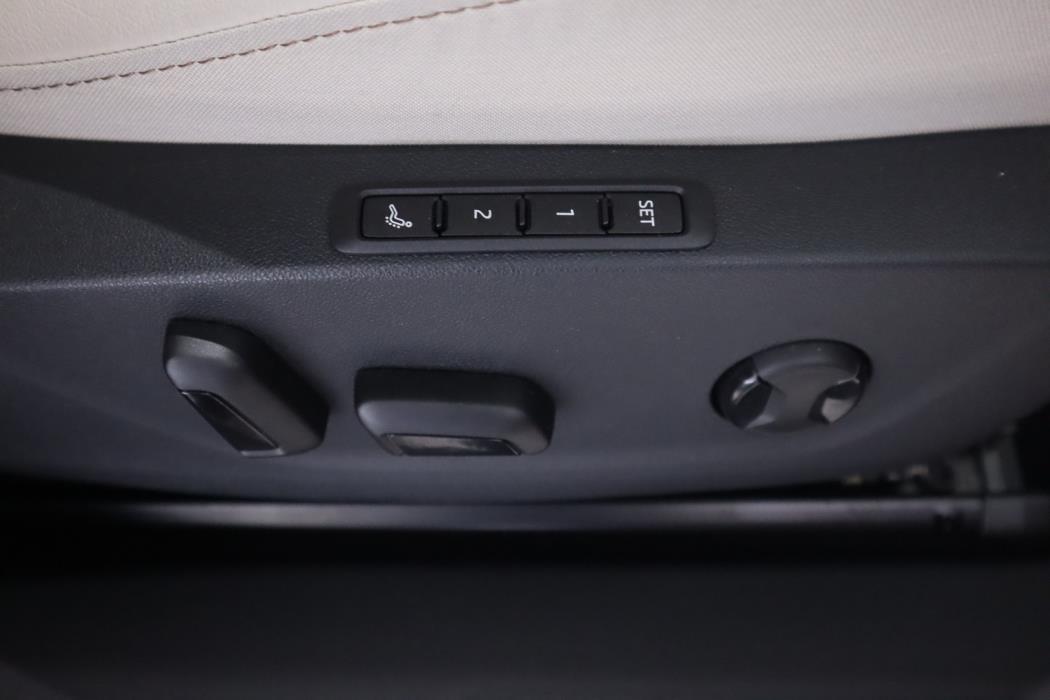 MERCEDES-BENZ EQS 2022