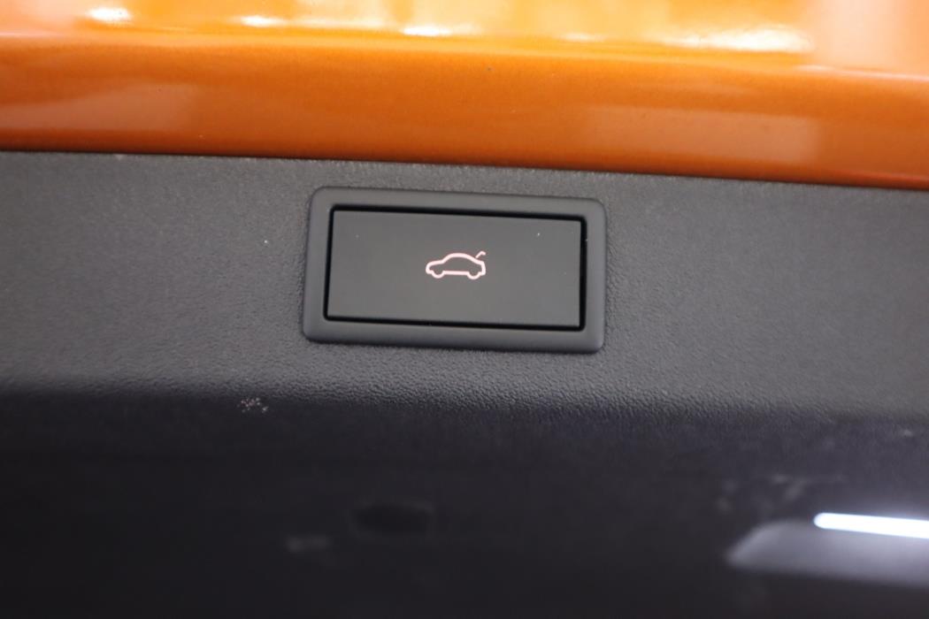 MERCEDES-BENZ EQS 2022