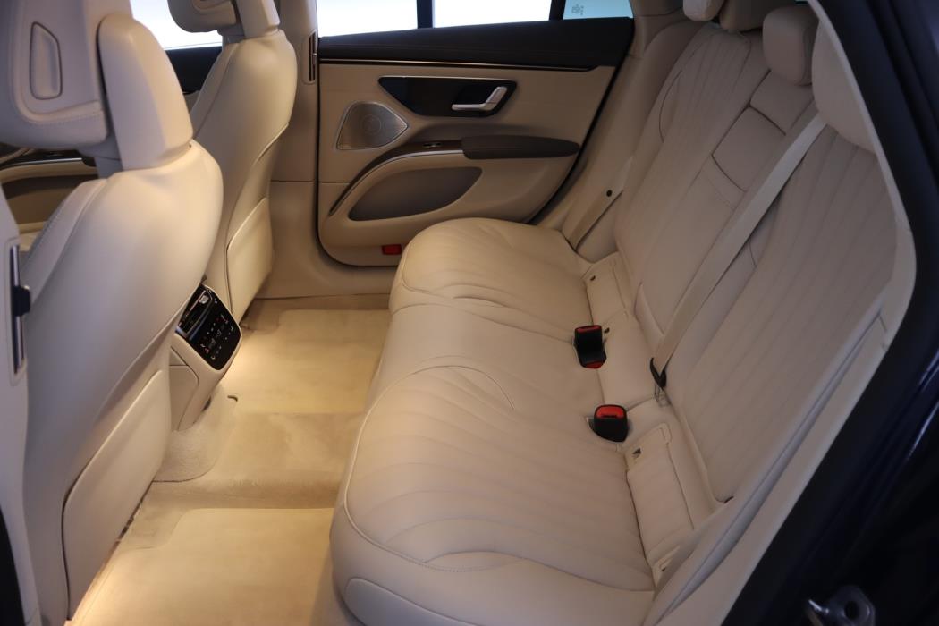 MERCEDES-BENZ EQS 2022