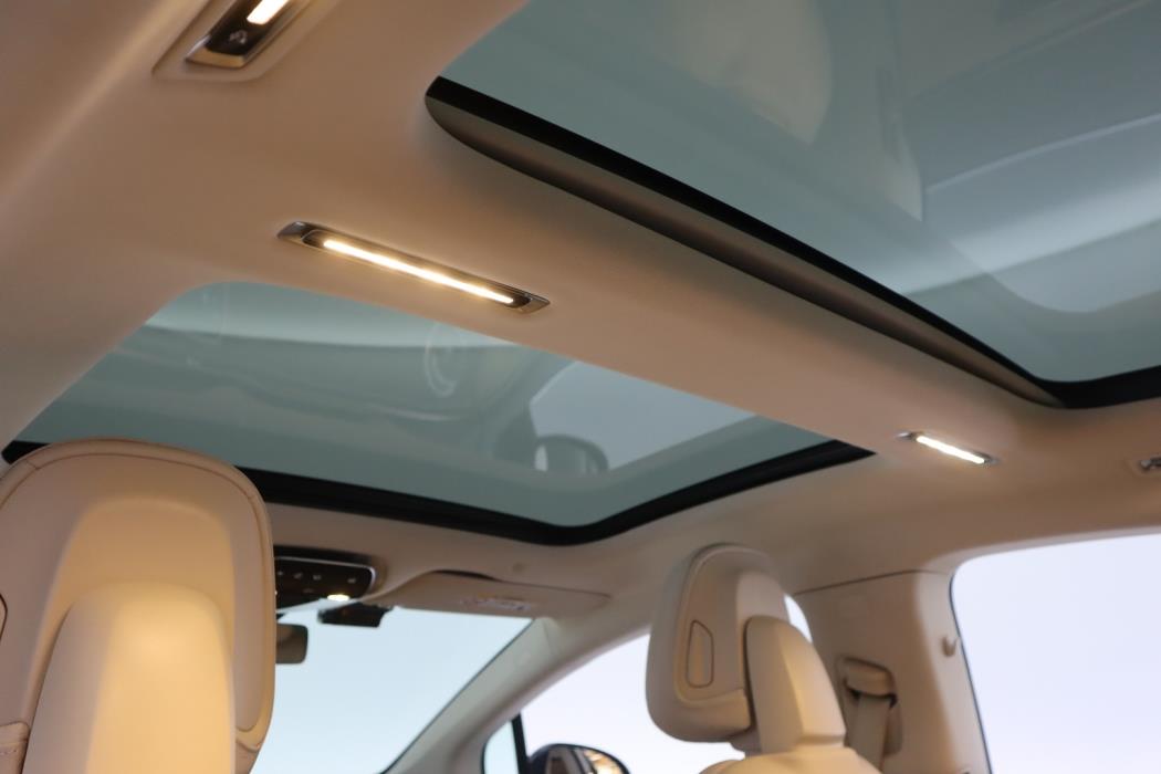 MERCEDES-BENZ EQS 2022