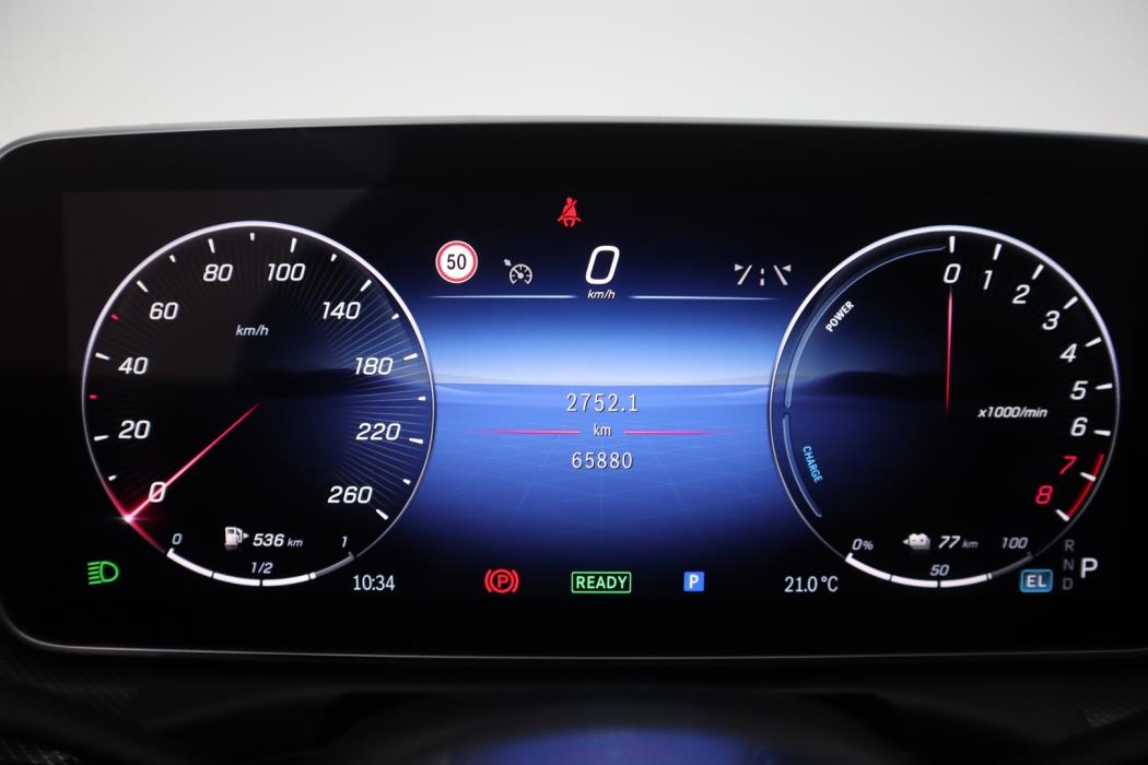 MERCEDES-BENZ C 2023