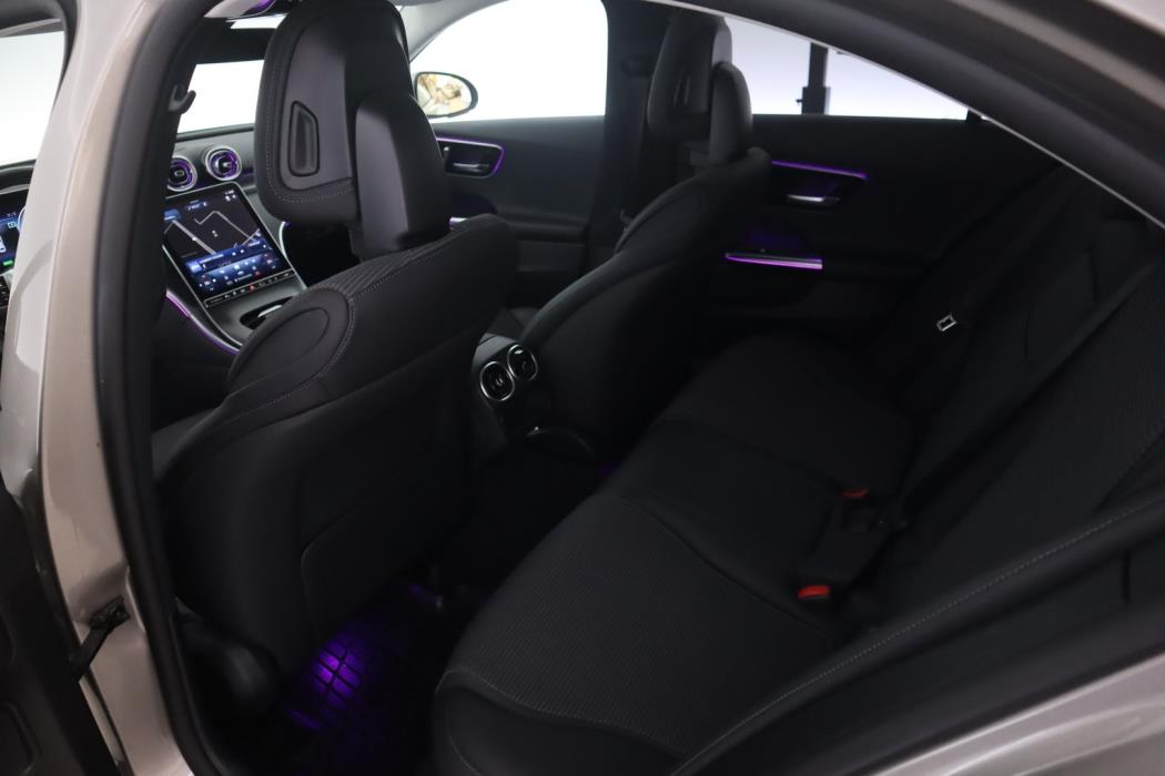 MERCEDES-BENZ C 2023