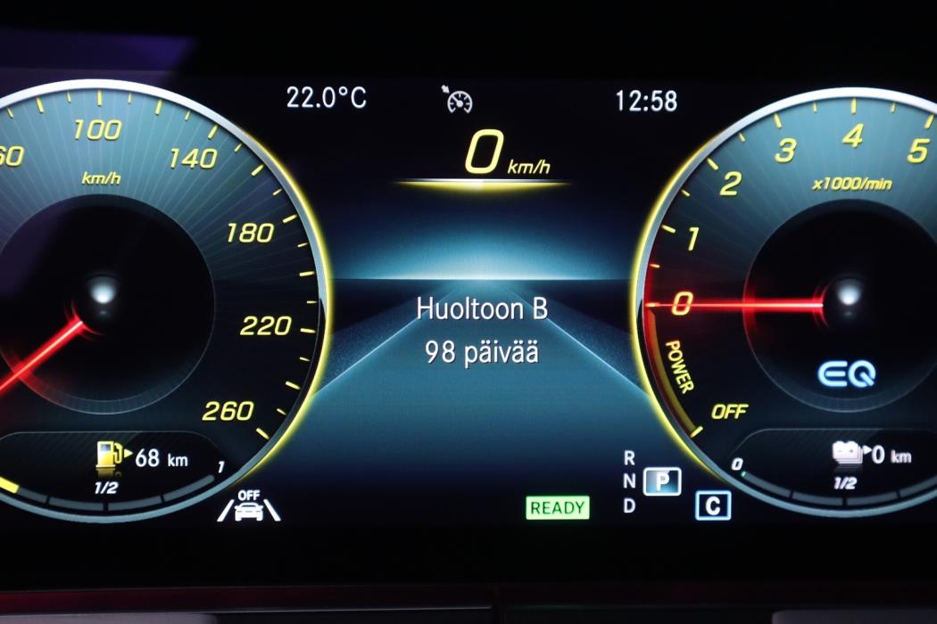 MERCEDES-BENZ E 2022