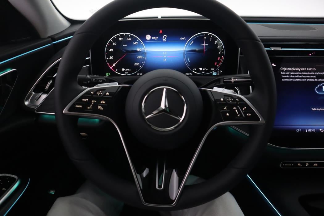 MERCEDES-BENZ E 2026