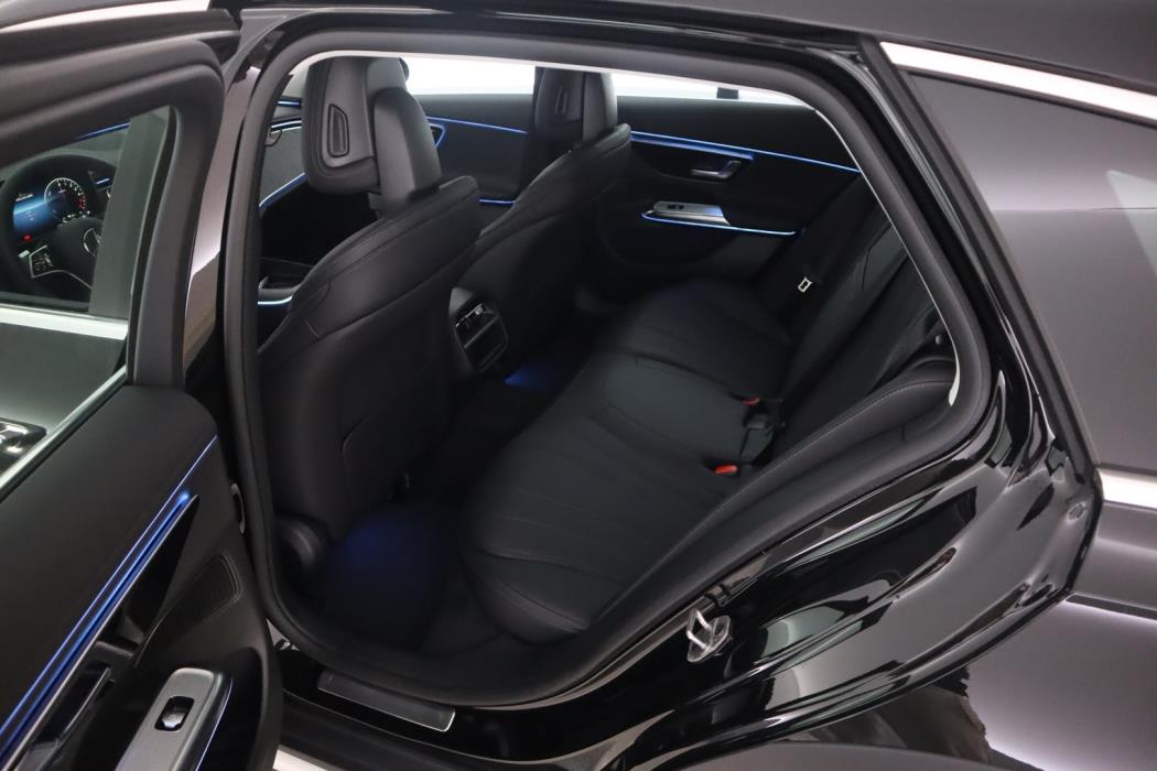 MERCEDES-BENZ E 2026