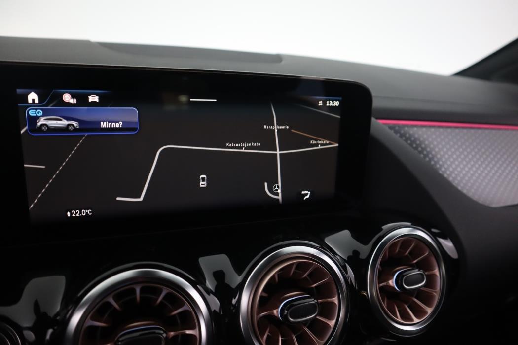 MERCEDES-BENZ EQA 2026