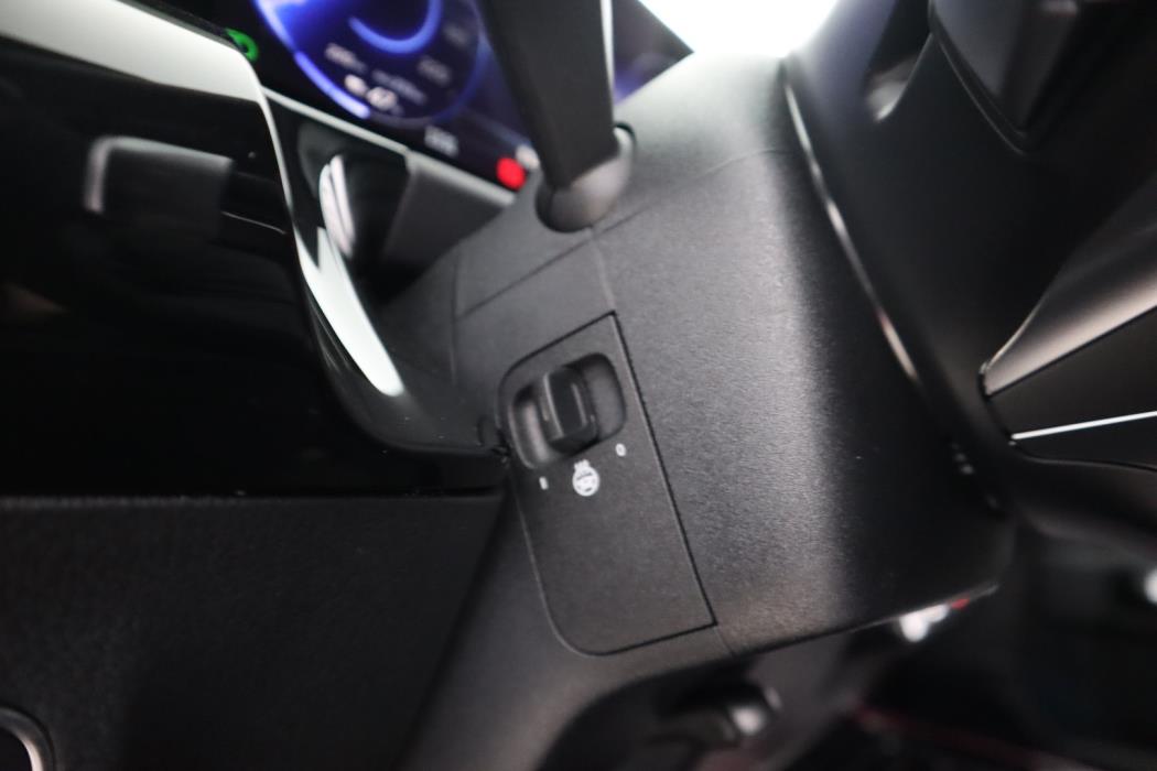 MERCEDES-BENZ EQA 2026