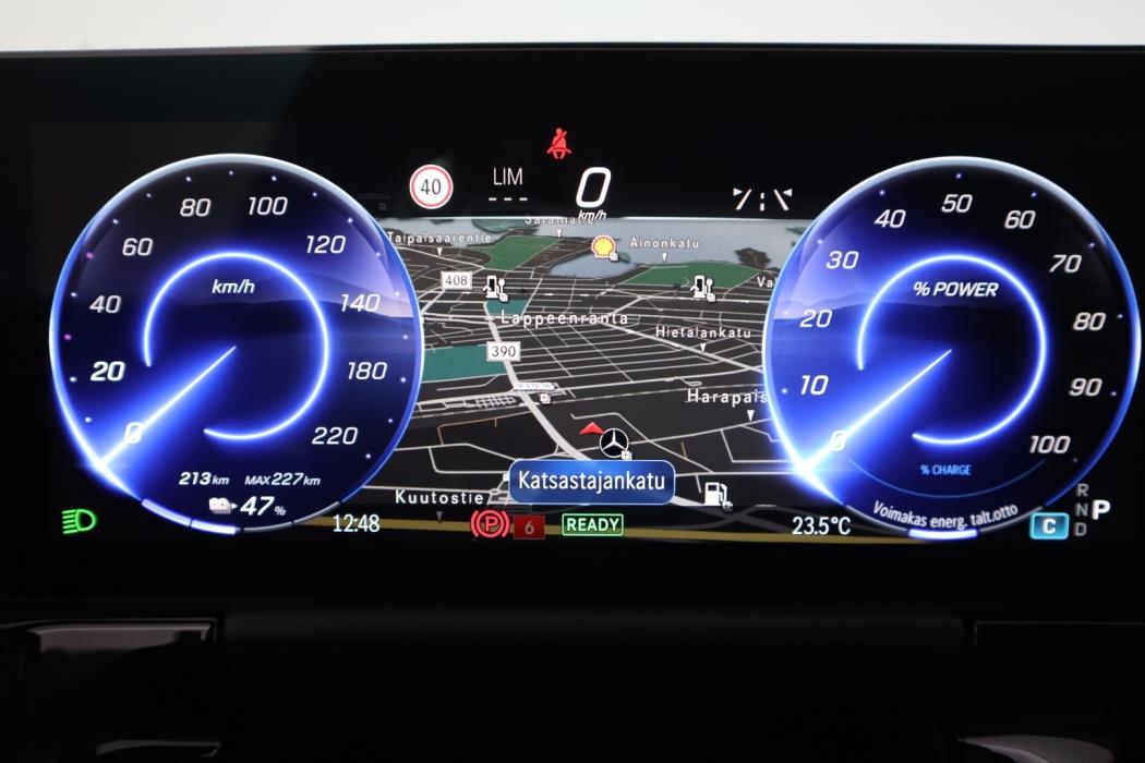 MERCEDES-BENZ EQA 2026