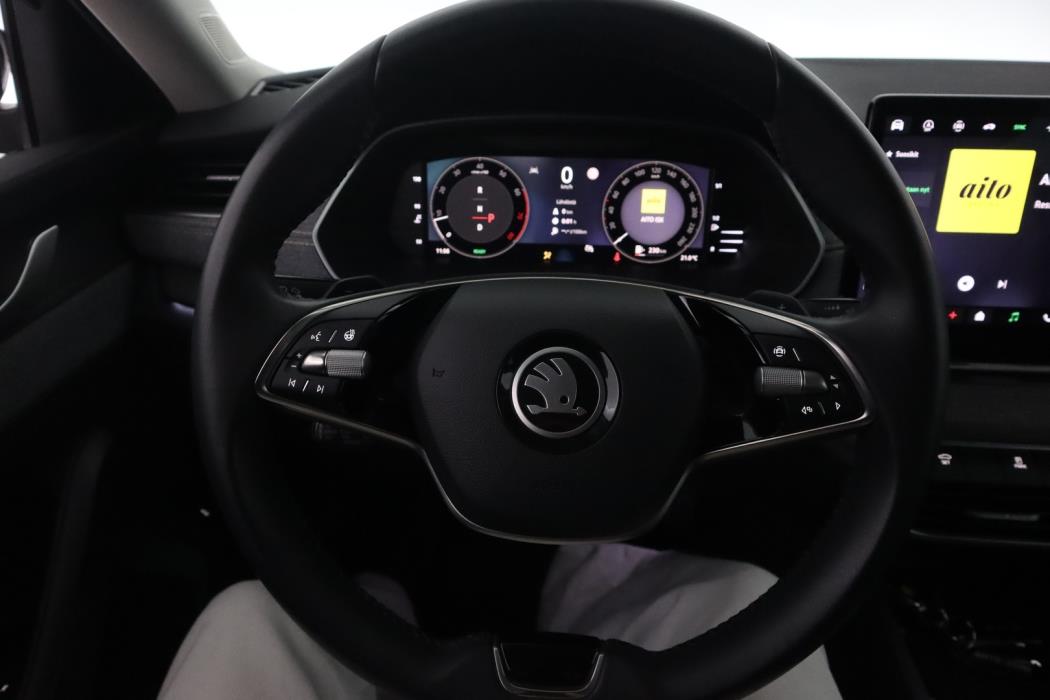 SKODA Octavia 2025