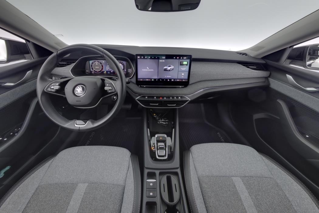 SKODA Octavia 2025