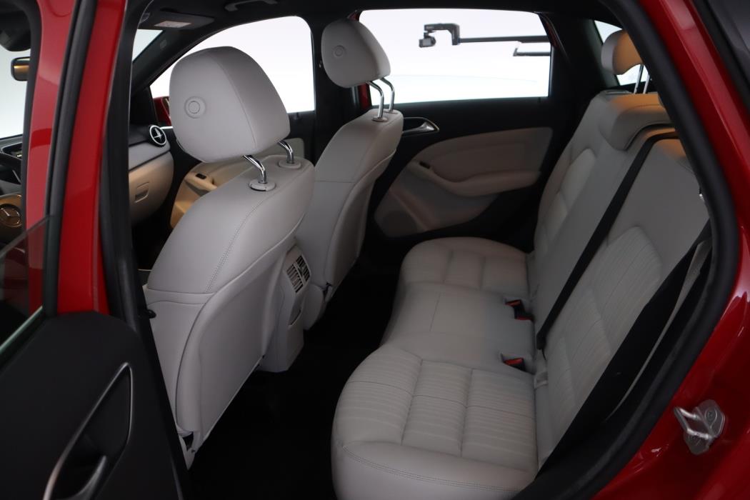 MERCEDES-BENZ B 2014