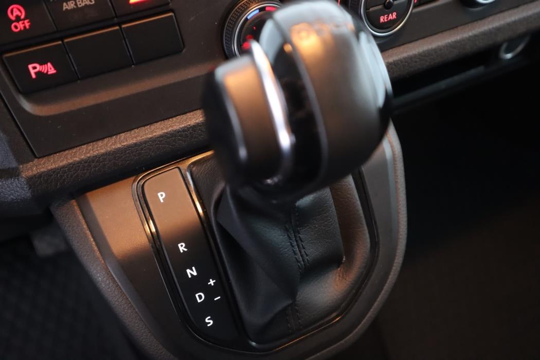 VOLKSWAGEN Caravelle 2018