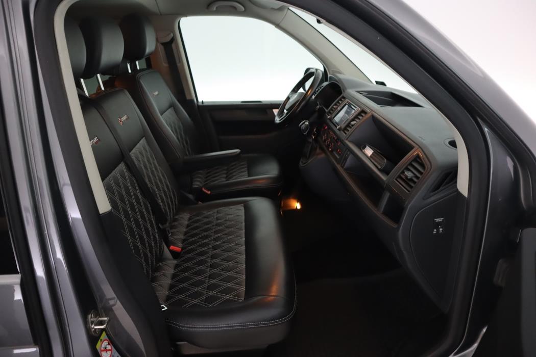 VOLKSWAGEN Caravelle 2018