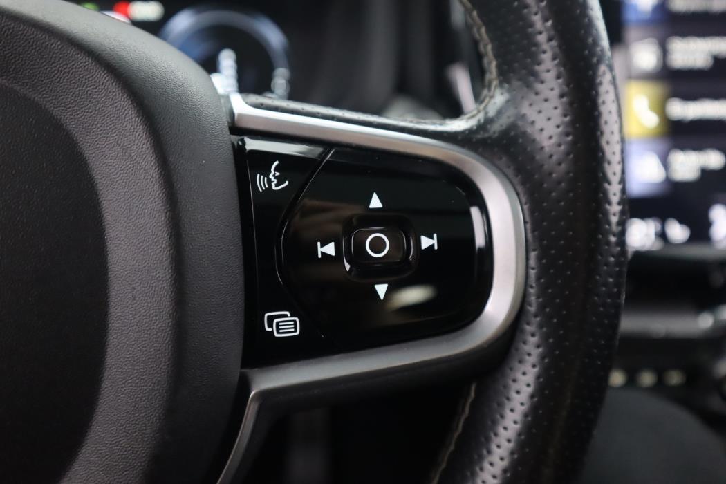 VOLVO XC60 2018