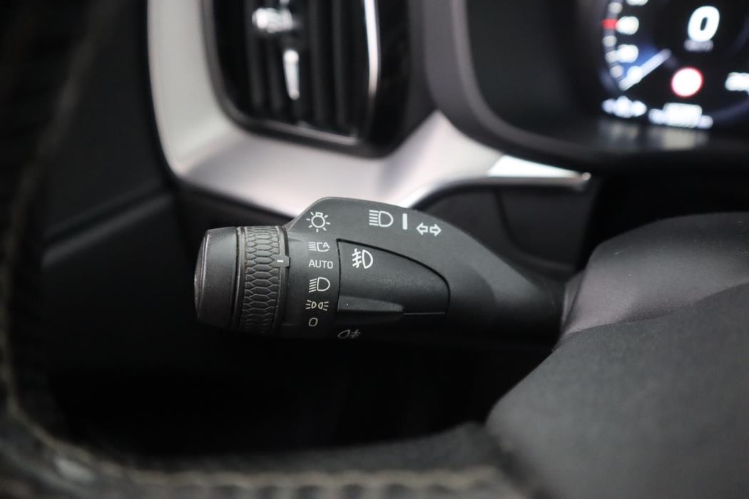 VOLVO XC60 2018