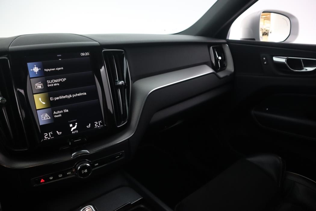 VOLVO XC60 2018