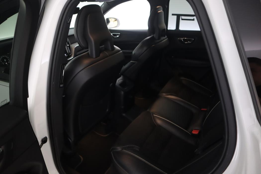 VOLVO XC60 2018