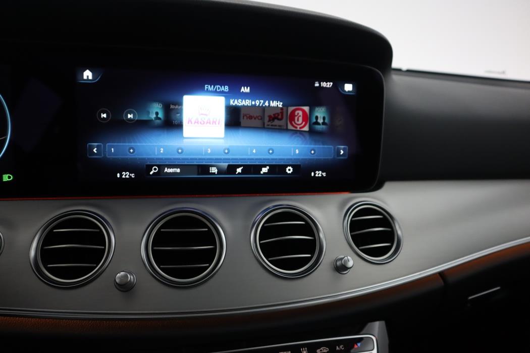 MERCEDES-BENZ E 2021