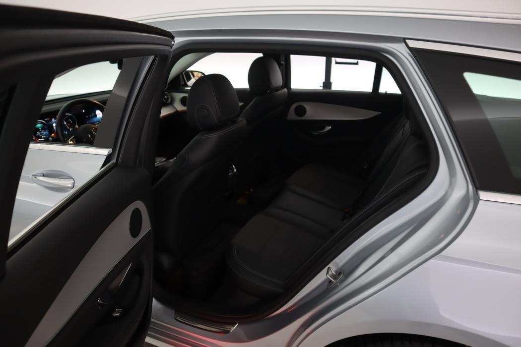 MERCEDES-BENZ E 2021