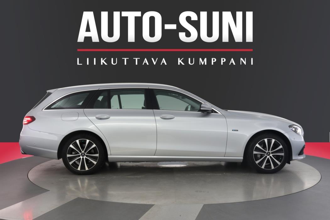 MERCEDES-BENZ E 2021