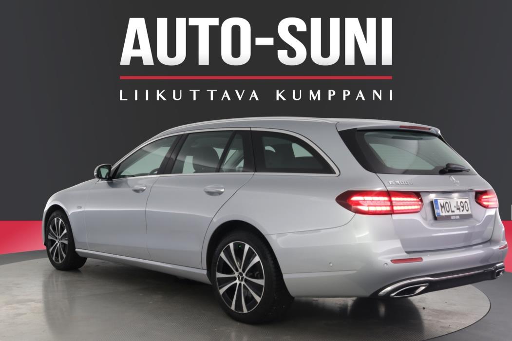 MERCEDES-BENZ E 2021