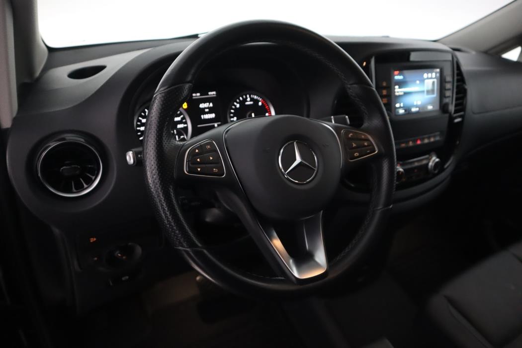 MERCEDES-BENZ Vito 2023