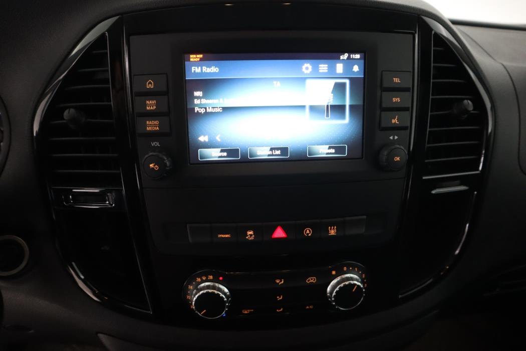 MERCEDES-BENZ Vito 2023