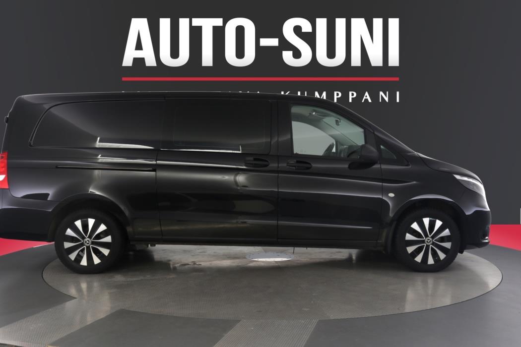 MERCEDES-BENZ Vito 2023
