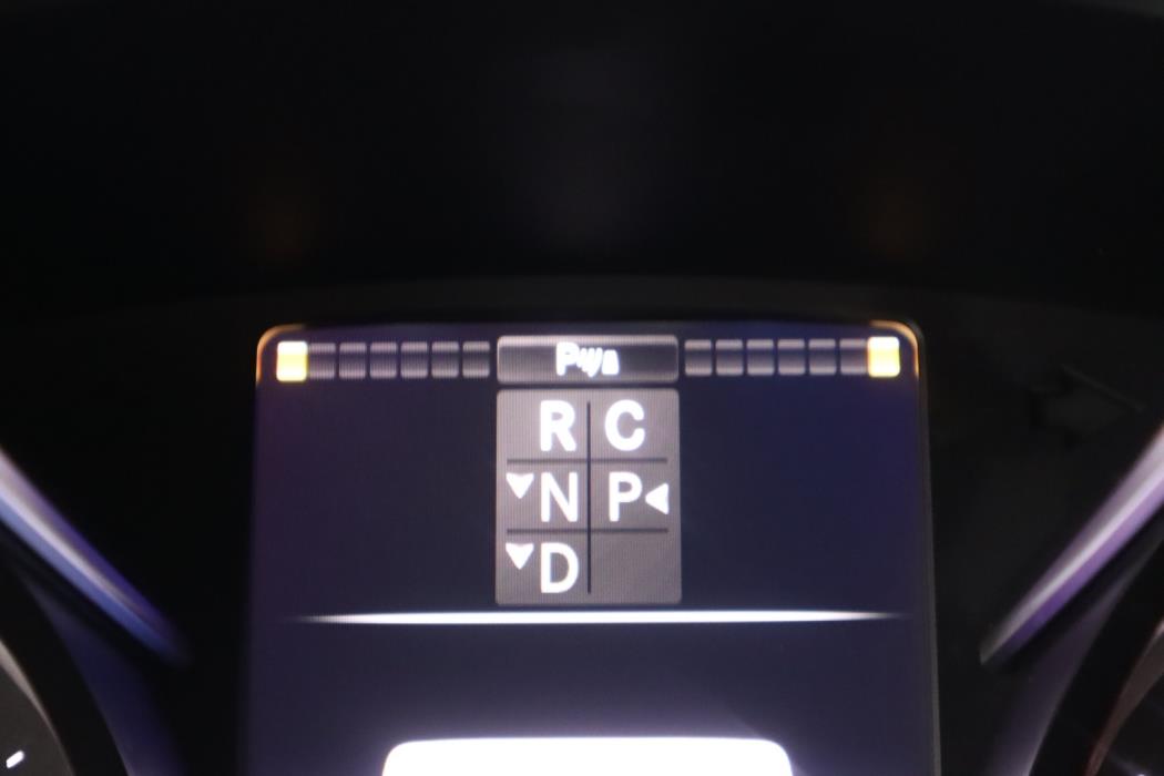 MERCEDES-BENZ V 2020